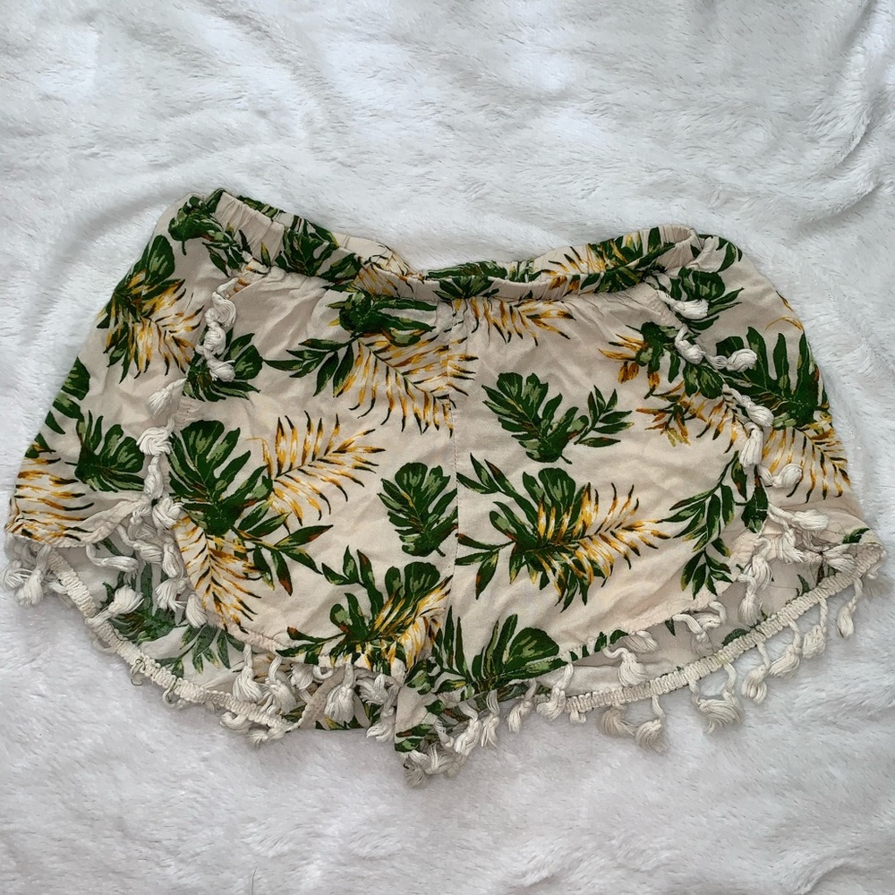 Tropical shorts